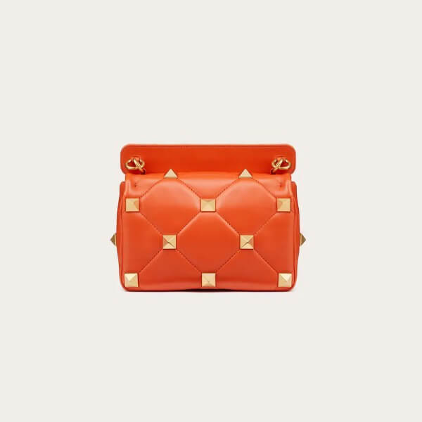 2021SS[VALENTINO]ナッパレザー ミディアム ショルダーバッグ 偽物 VW0B0I82BSFW03